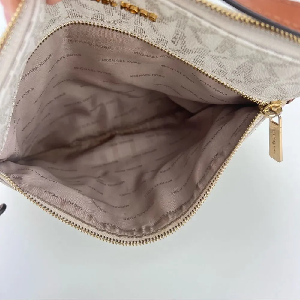 Michael Kors Bedford Signature Flat Crossbody - Vanilla